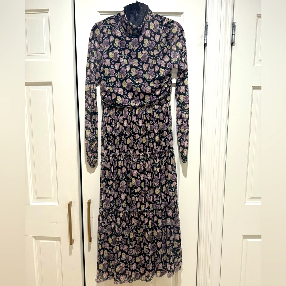 Cinq a sept dress (worn twice) great condition mock neck mesh fabric